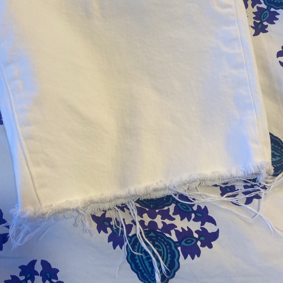 J Brand mens frayed white denim shorts. Barely used! - Picture 4 of 7